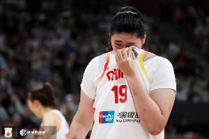 媒体人:张子宇28+10+4进步明显 王思雨16+4+5依旧外线定海神针